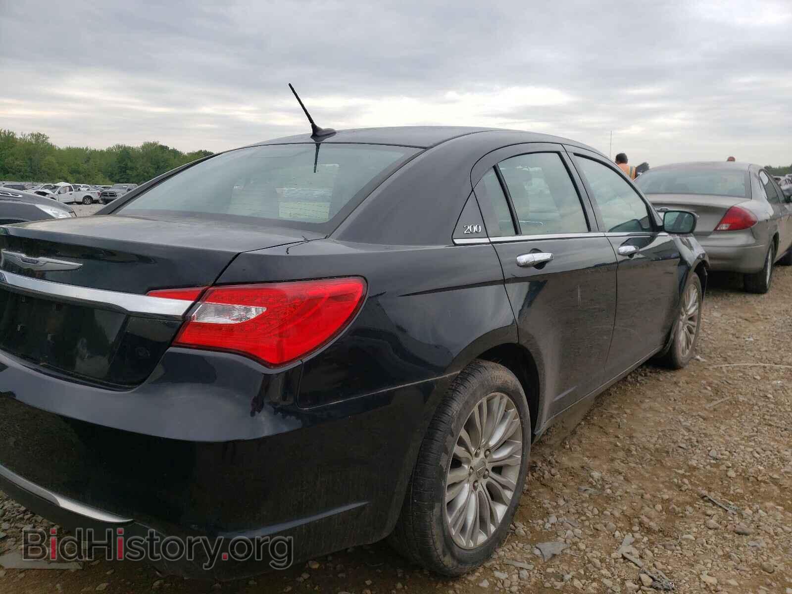 2013 CHRYSLER 200 - VIN: 1C3CCBCG0DN524898 - Фото 4