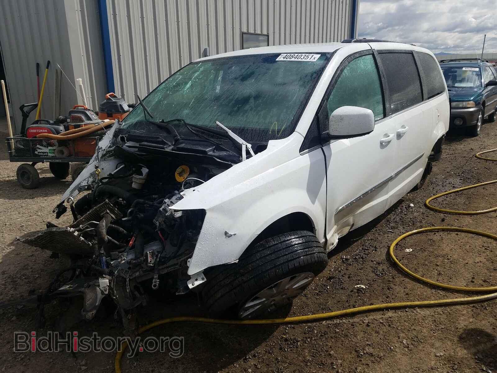 2014 CHRYSLER MINIVAN - VIN: 2C4RC1BG7ER324817 - Фото 2