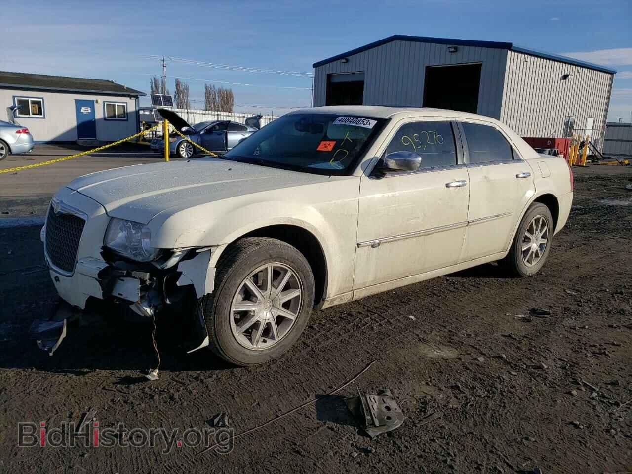 Photo 2C3CK6CT6AH129250 - CHRYSLER 300 2010