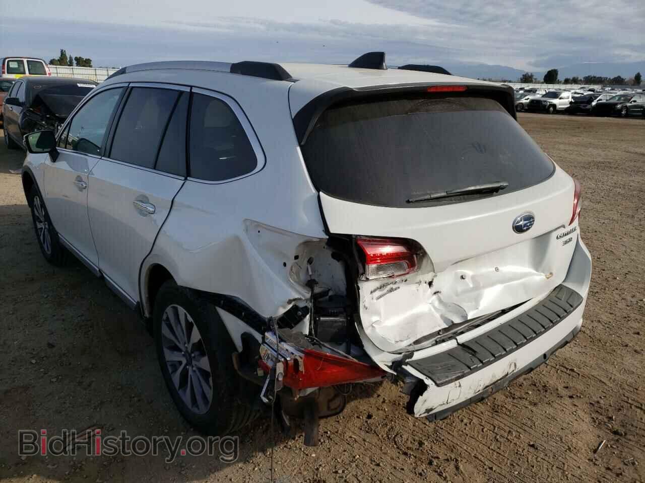 2017 SUBARU OUTBACK - VIN: 4S4BSETC7H3420740 - Фото 2