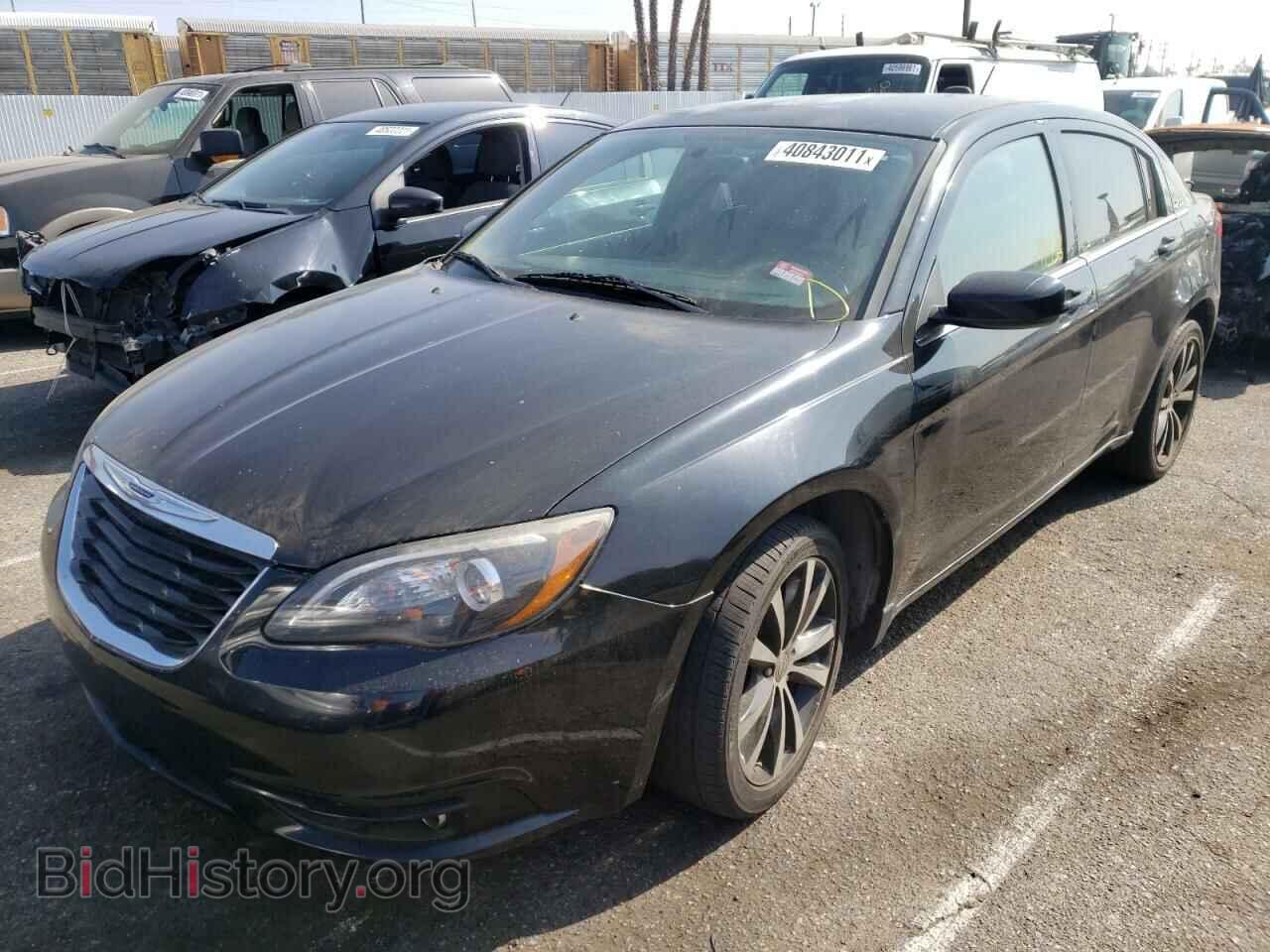 2012 CHRYSLER 200 - VIN: 1C3CCBBG7CN307381 - Фото 2