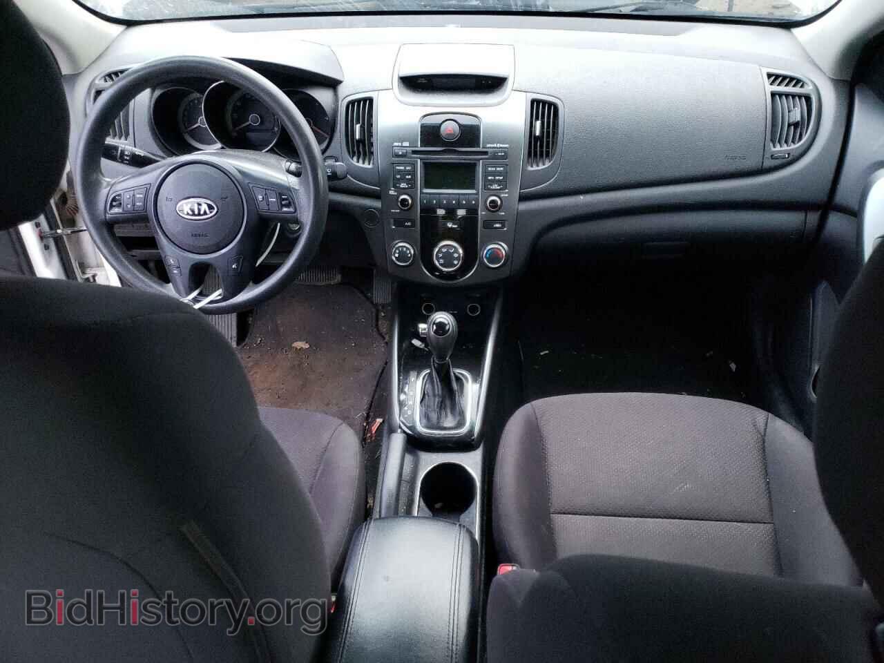 2013 KIA FORTE - VIN: KNAFU4A24D5737357 - Фото 8