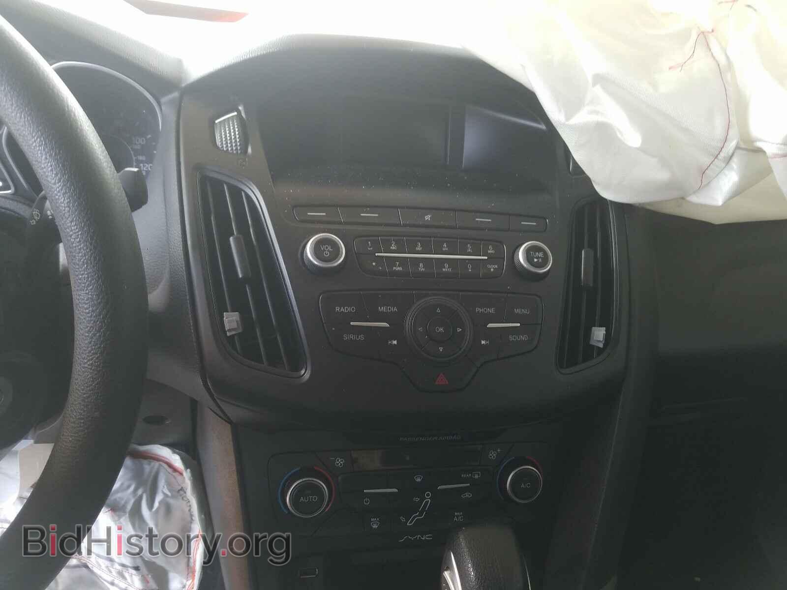 2018 FORD FOCUS - VIN: 1FADP3FE3JL285459 - Photo 9