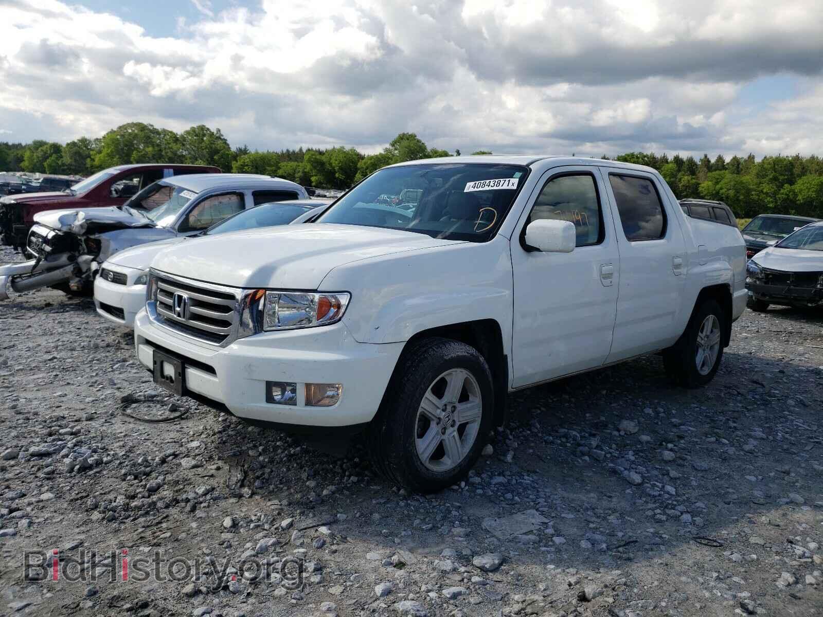 2014 HONDA RIDGELINE - VIN: 5FPYK1F58EB011012 - Фото 2