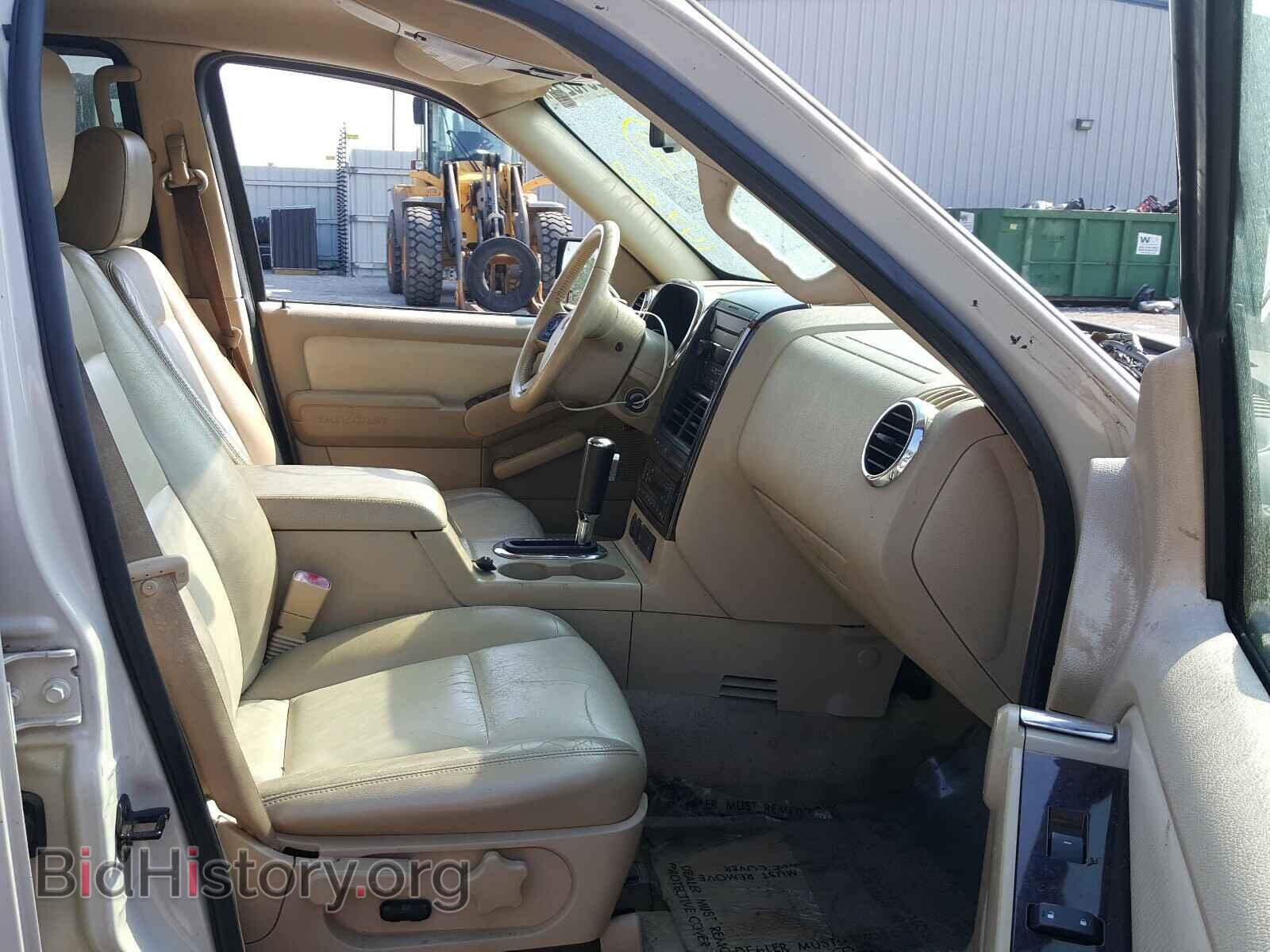 2006 FORD EXPLORER - VIN: 1FMEU65EX6UB08382 - Фото 5
