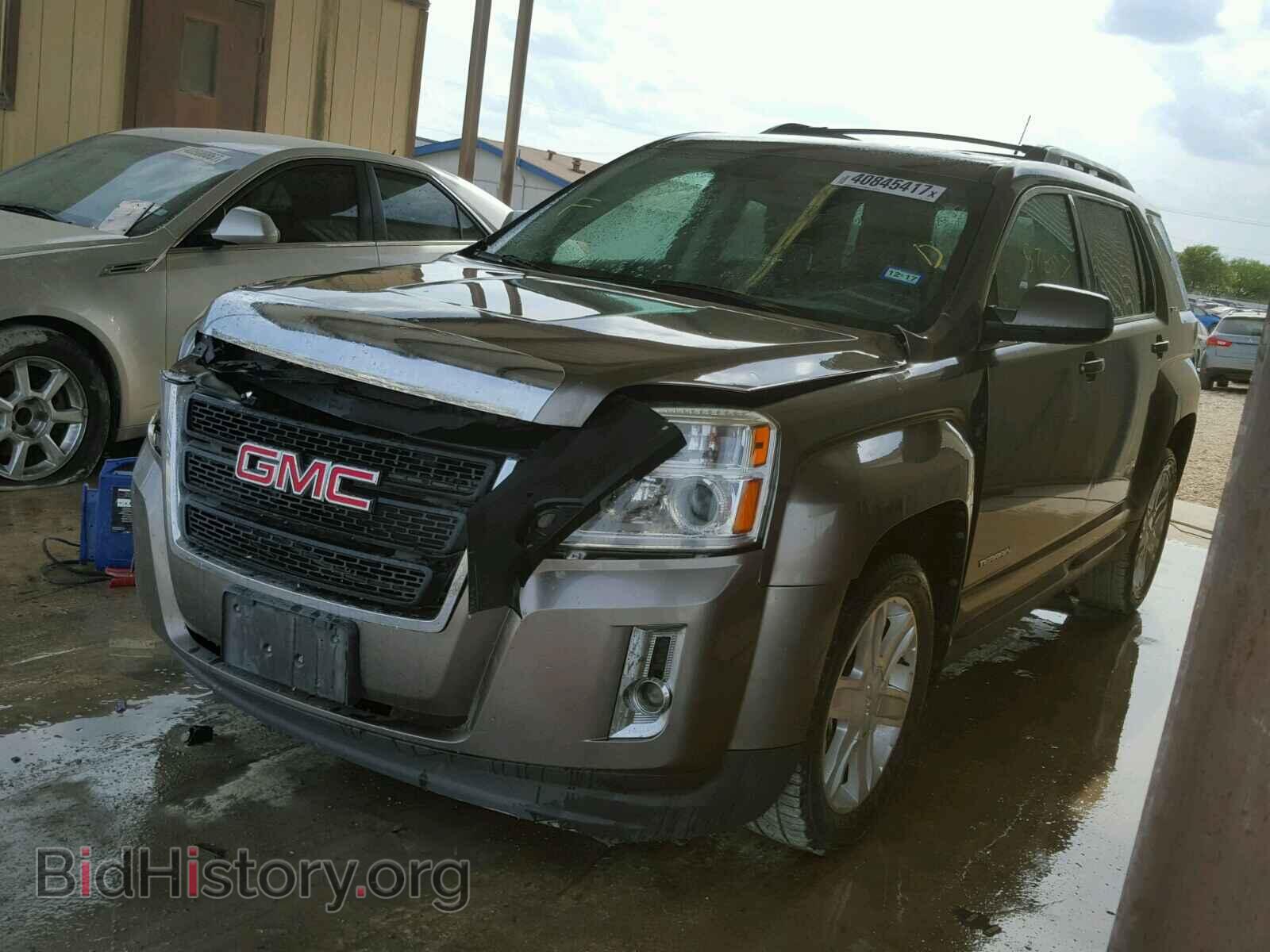 2011 GMC TERRAIN - VIN: 2CTALSECXB6323190 - Photo 2