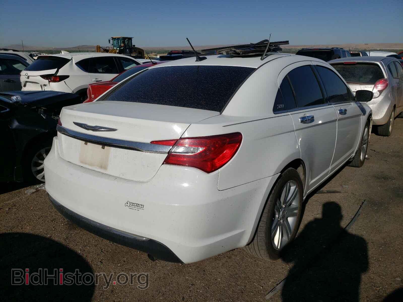 2013 CHRYSLER 200 - VIN: 1C3CCBAB3DN648249 - Фото 4