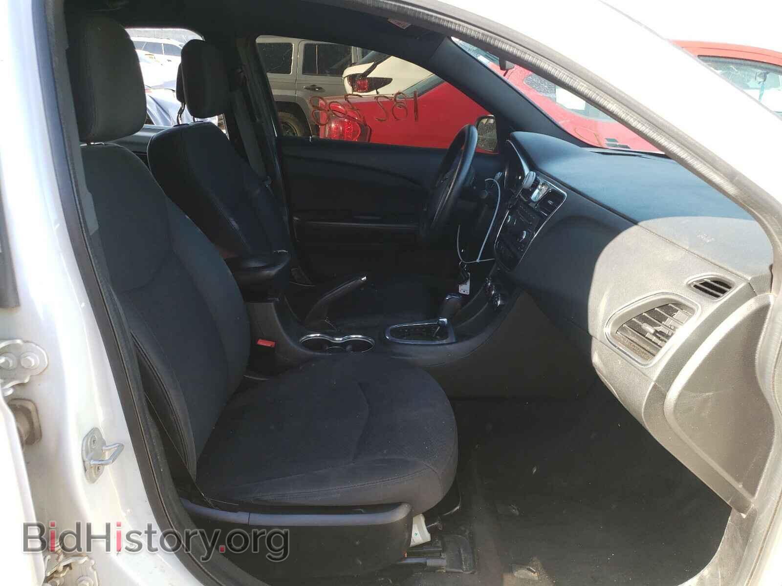 2013 CHRYSLER 200 - VIN: 1C3CCBAB3DN648249 - Фото 5