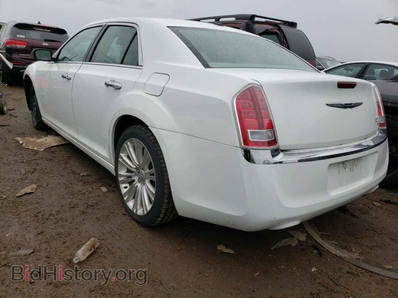 2011 CHRYSLER 300 - VIN: 2C3CA6CT8BH538922 - Фото 2