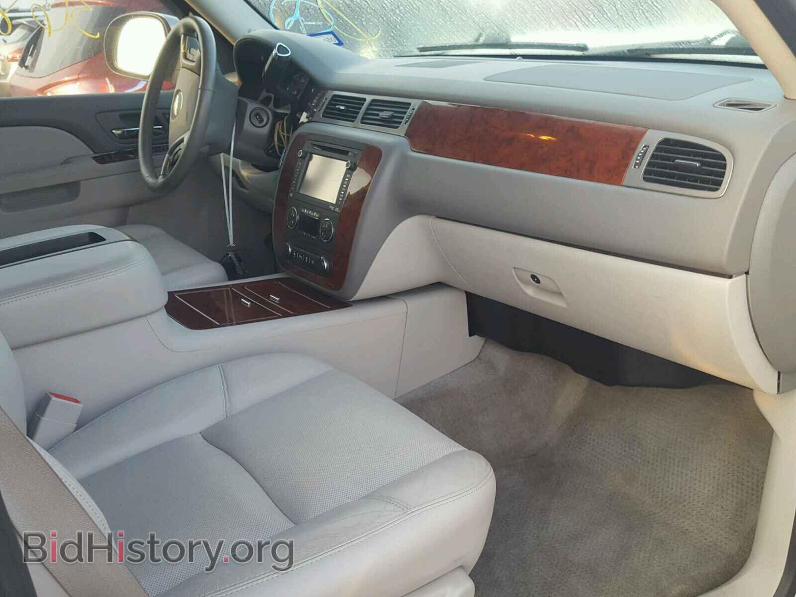 Фотография 1GNSCKE03DR298153 - CHEVROLET SUBURBAN 2013