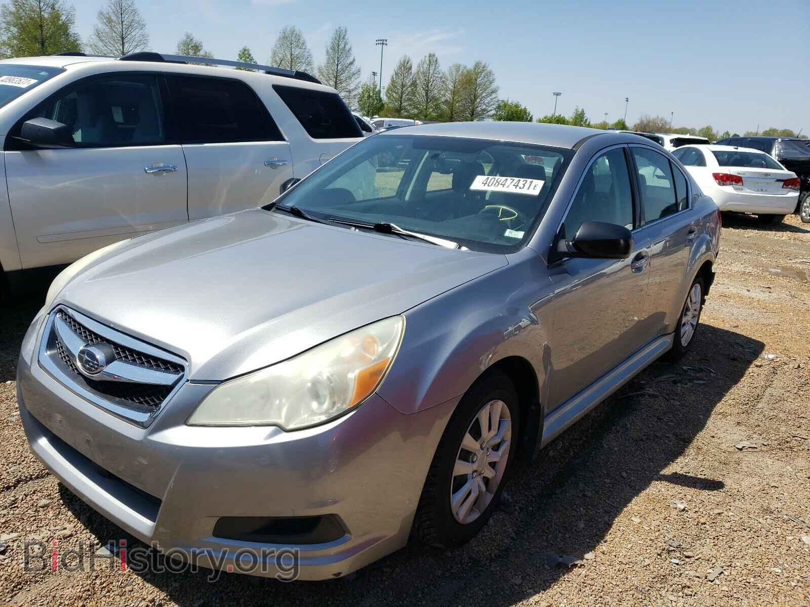 2011 SUBARU LEGACY - VIN: 4S3BMCA64B3235813 - Фото 2