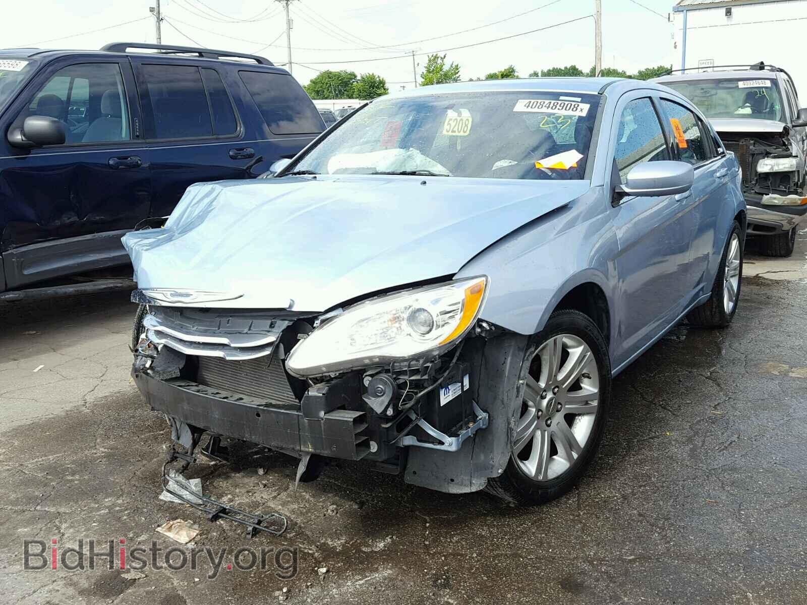 2012 CHRYSLER 200 - VIN: 1C3CCBBB8CN188647 - Фото 2
