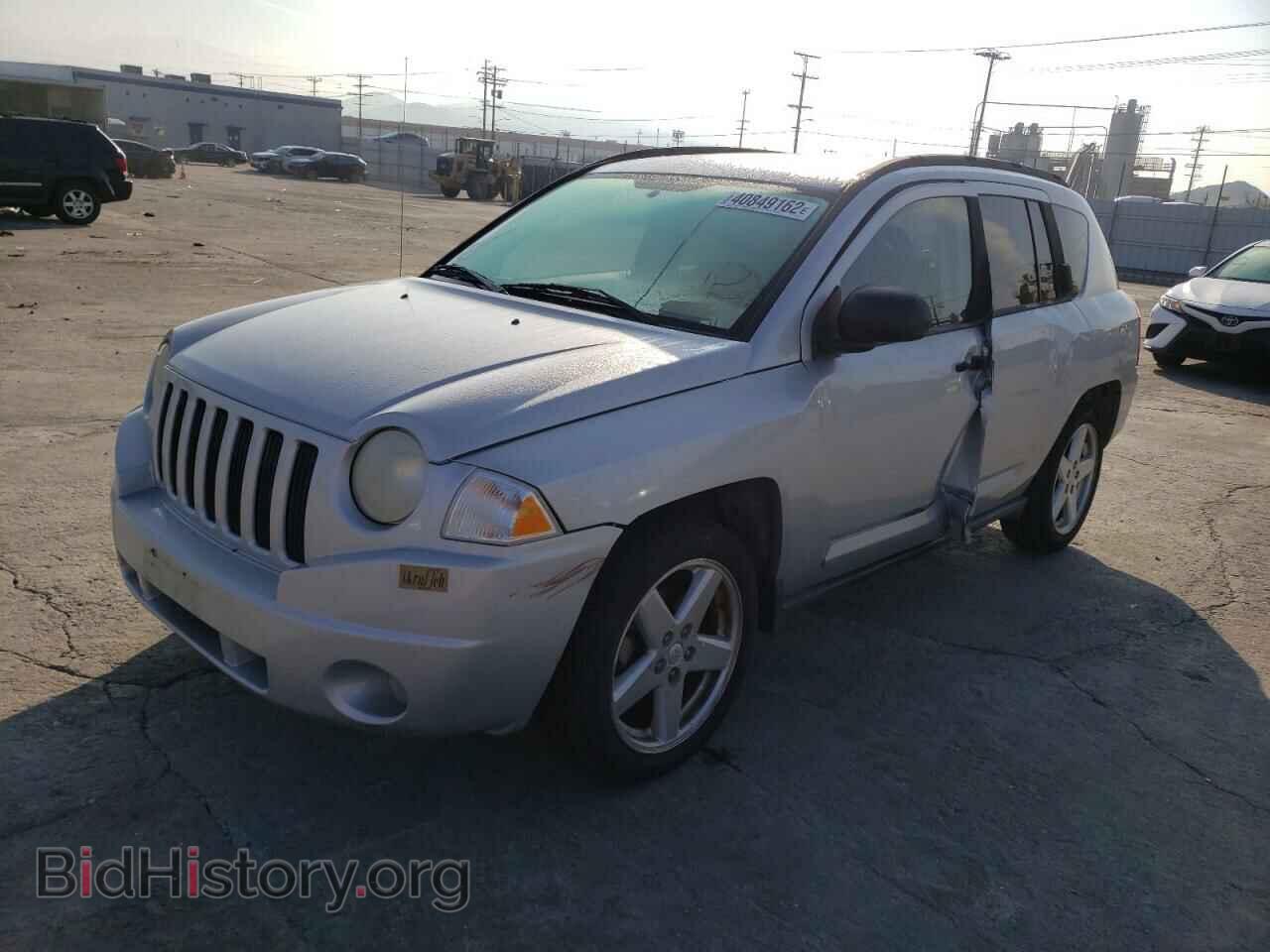 2007 JEEP COMPASS - VIN: 1J8FT57W67D132149 - Фото 2