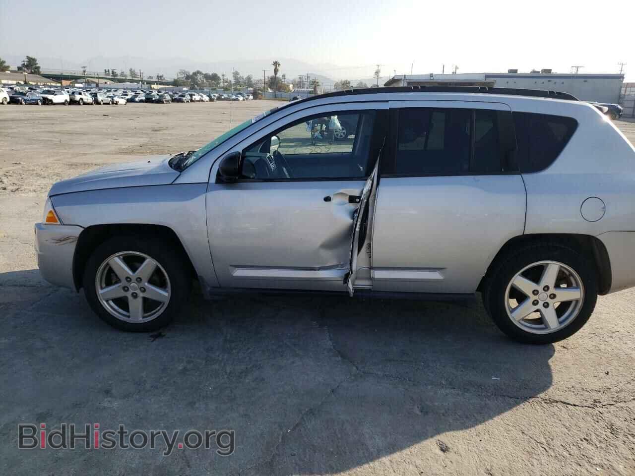 2007 JEEP COMPASS - VIN: 1J8FT57W67D132149 - Фото 9