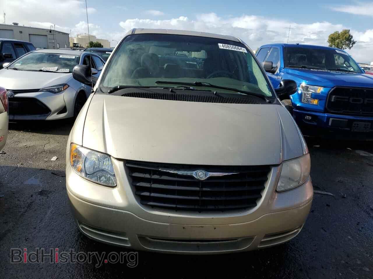 2006 CHRYSLER MINIVAN - VIN: 1A4GP45R76B627830 - Фото 5