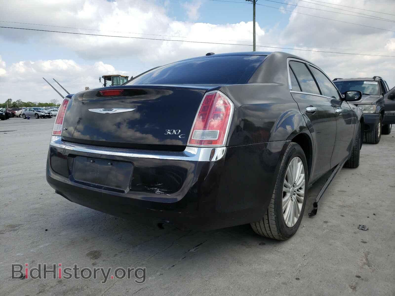 2013 CHRYSLER 300 - VIN: 2C3CCAST7DH591161 - Фото 4