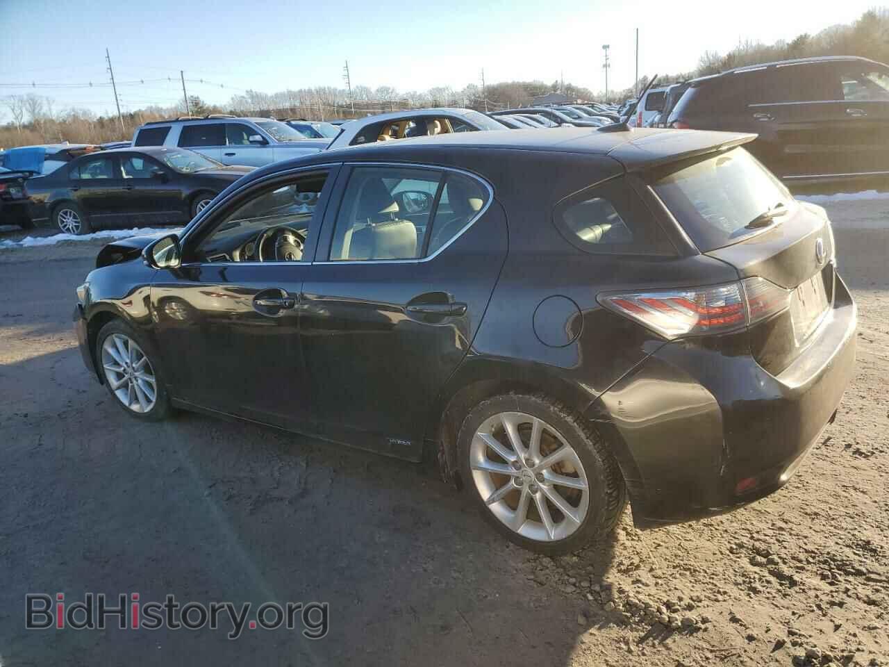 2011 LEXUS CT 200 - VIN: JTHKD5BH8B2038627 - Фото 2
