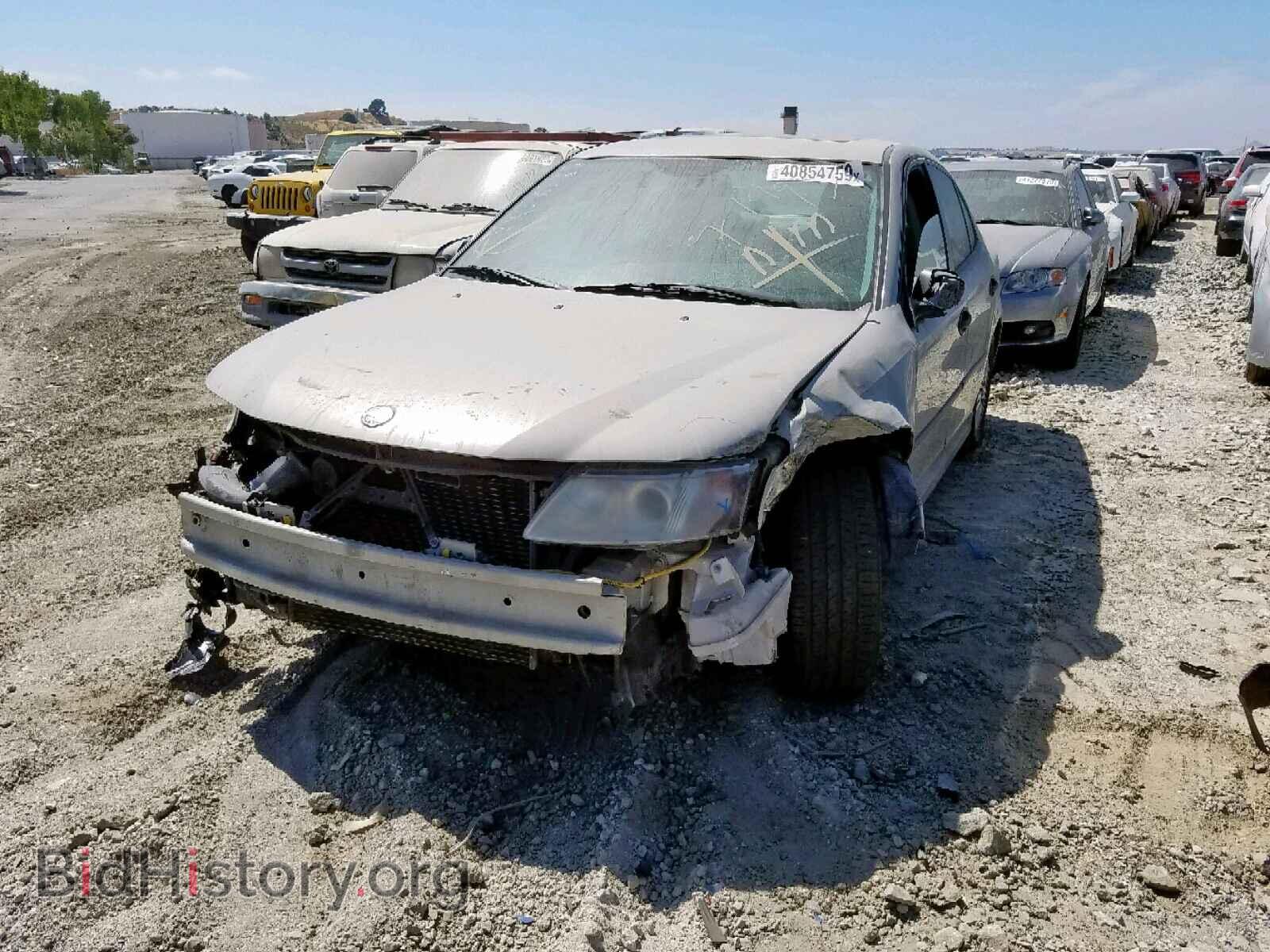 2005 SAAB 9 3 - VIN: YS3FB49S651010817 - Photo 2
