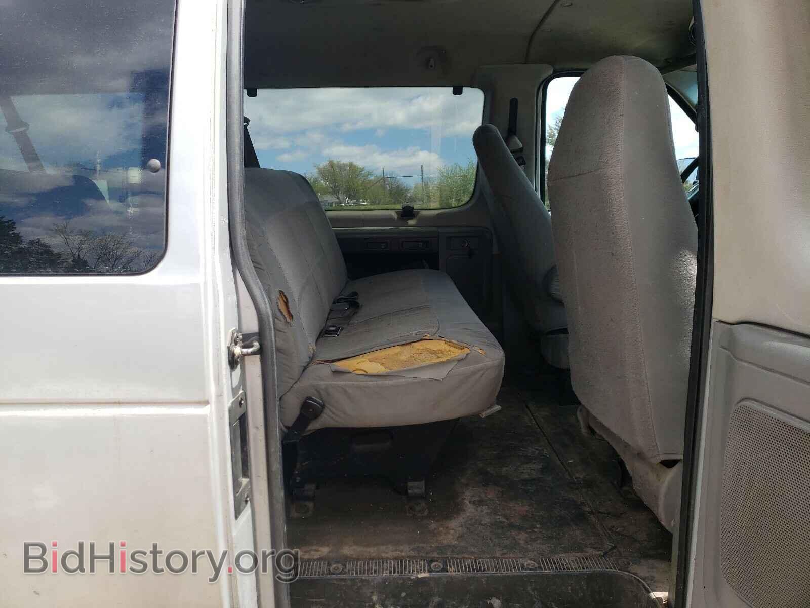 2006 FORD ECONOLINE - VIN: 1FBSS31L56DA49388 - Фото 6