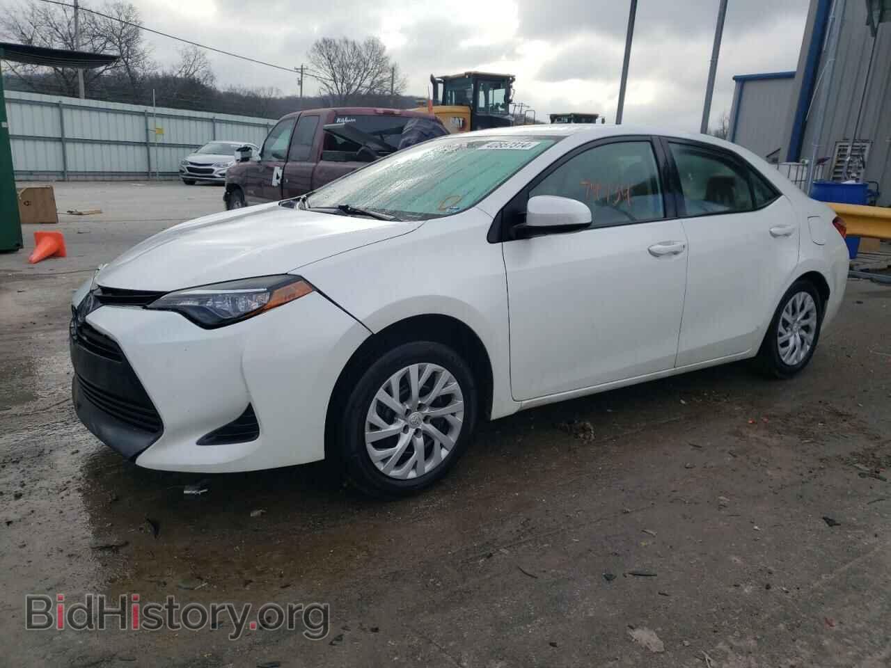Фотография 5YFBURHE7HP572900 - TOYOTA COROLLA 2017