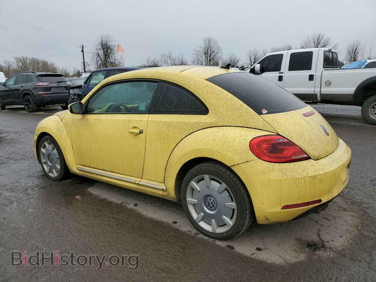 2012 VOLKSWAGEN BEETLE - VIN: 3VWJP7AT9CM603948 - Фото 2