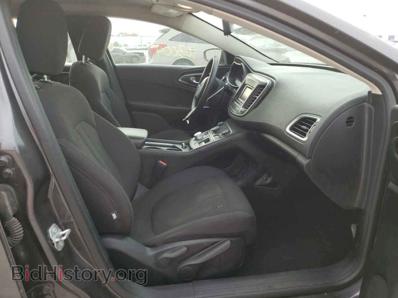 2016 CHRYSLER 200 - VIN: 1C3CCCABXGN112621 - Photo 5