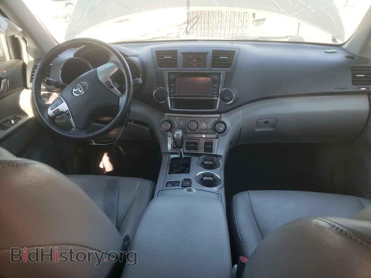 2013 TOYOTA HIGHLANDER - VIN: 5TDBK3EH8DS246252 - Фото 8