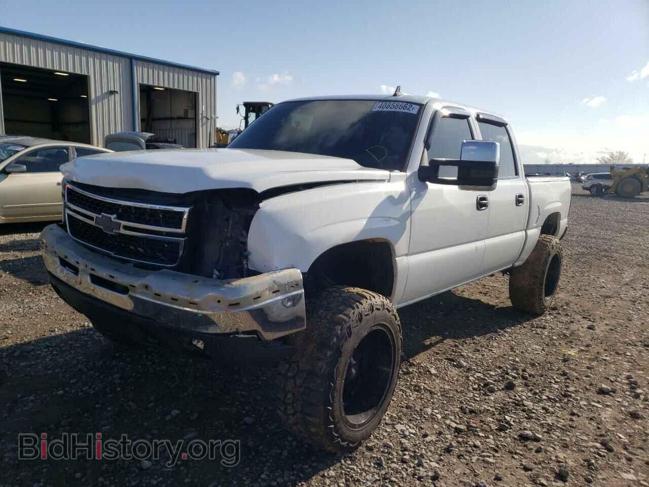 2006 CHEVROLET SILVERADO - VIN: 2GCEK13T561237561 - Фото 2
