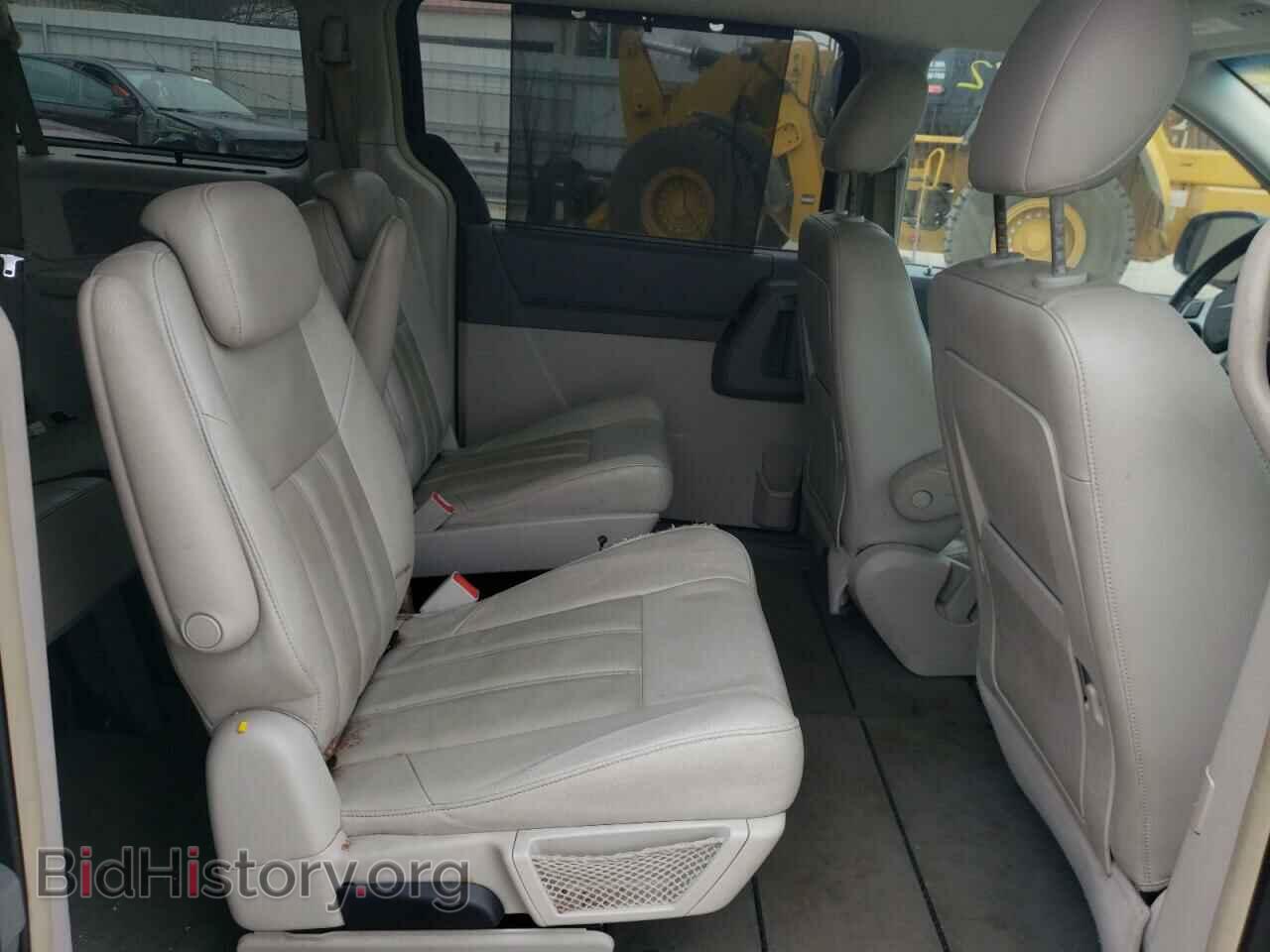 2008 CHRYSLER MINIVAN - VIN: 2A8HR54P48R738245 - Photo 6