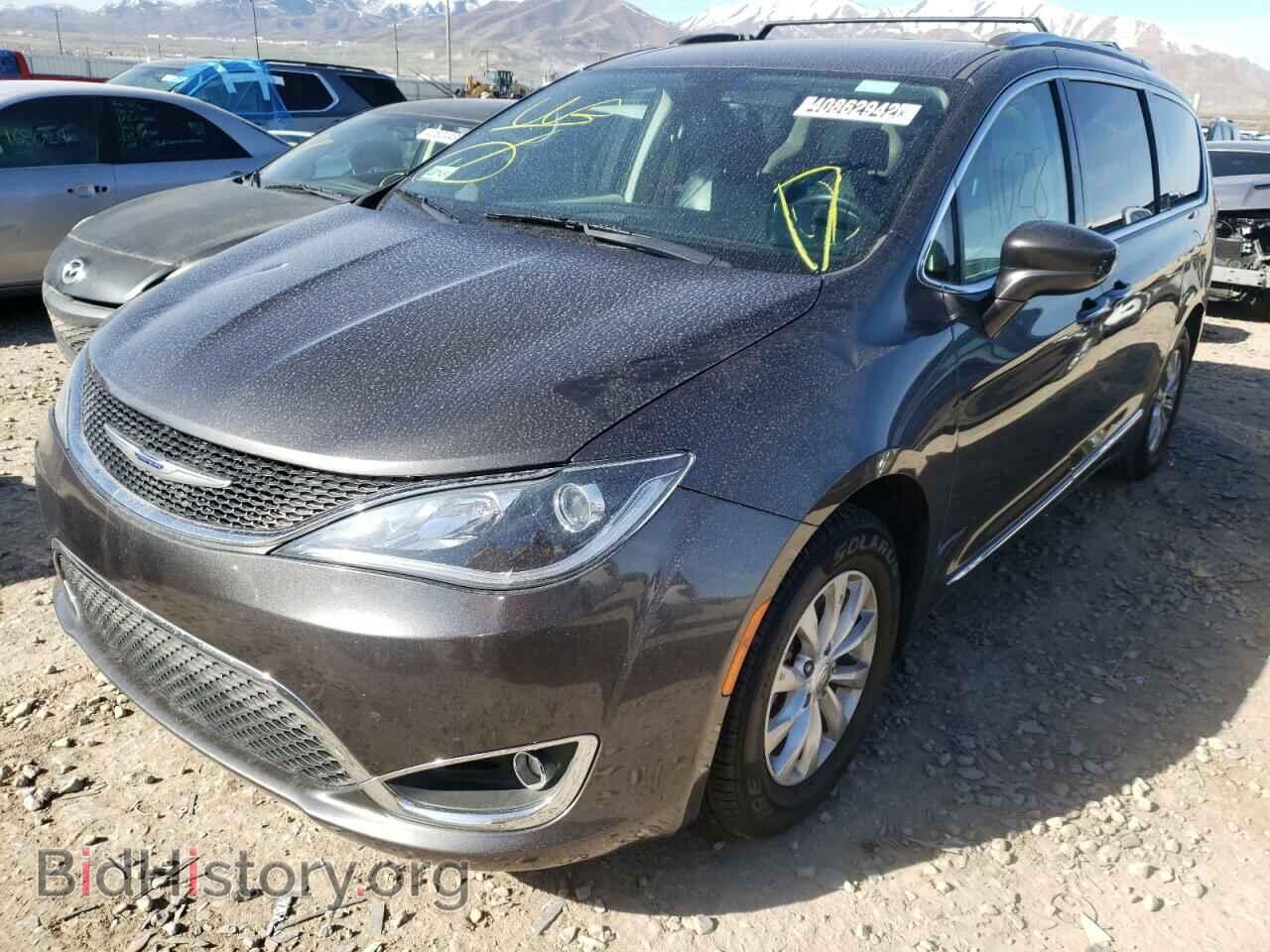2019 CHRYSLER PACIFICA - VIN: 2C4RC1BG0KR651037 - Photo 2