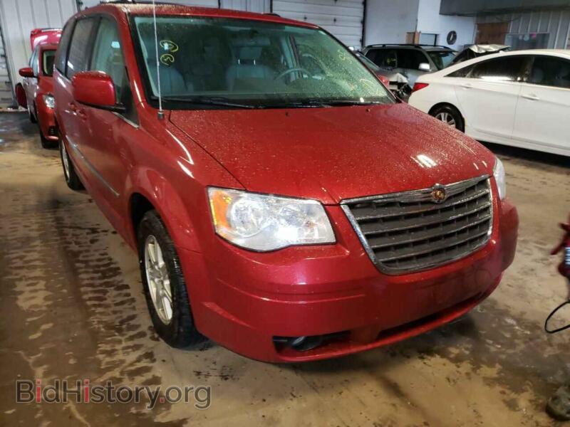 2010 Chrysler MINIVAN Town & COU (VIN 2A4RR5D16AR109545) — фото 1 из 10, Copart, повреждение: бок