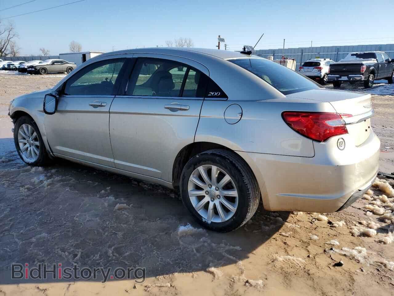 2013 CHRYSLER 200 - VIN: 1C3CCBBB3DN674333 - Photo 2