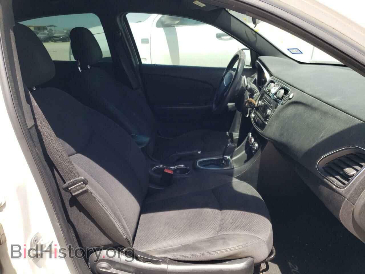 2012 CHRYSLER 200 - VIN: 1C3CCBAB4CN228904 - Фото 5