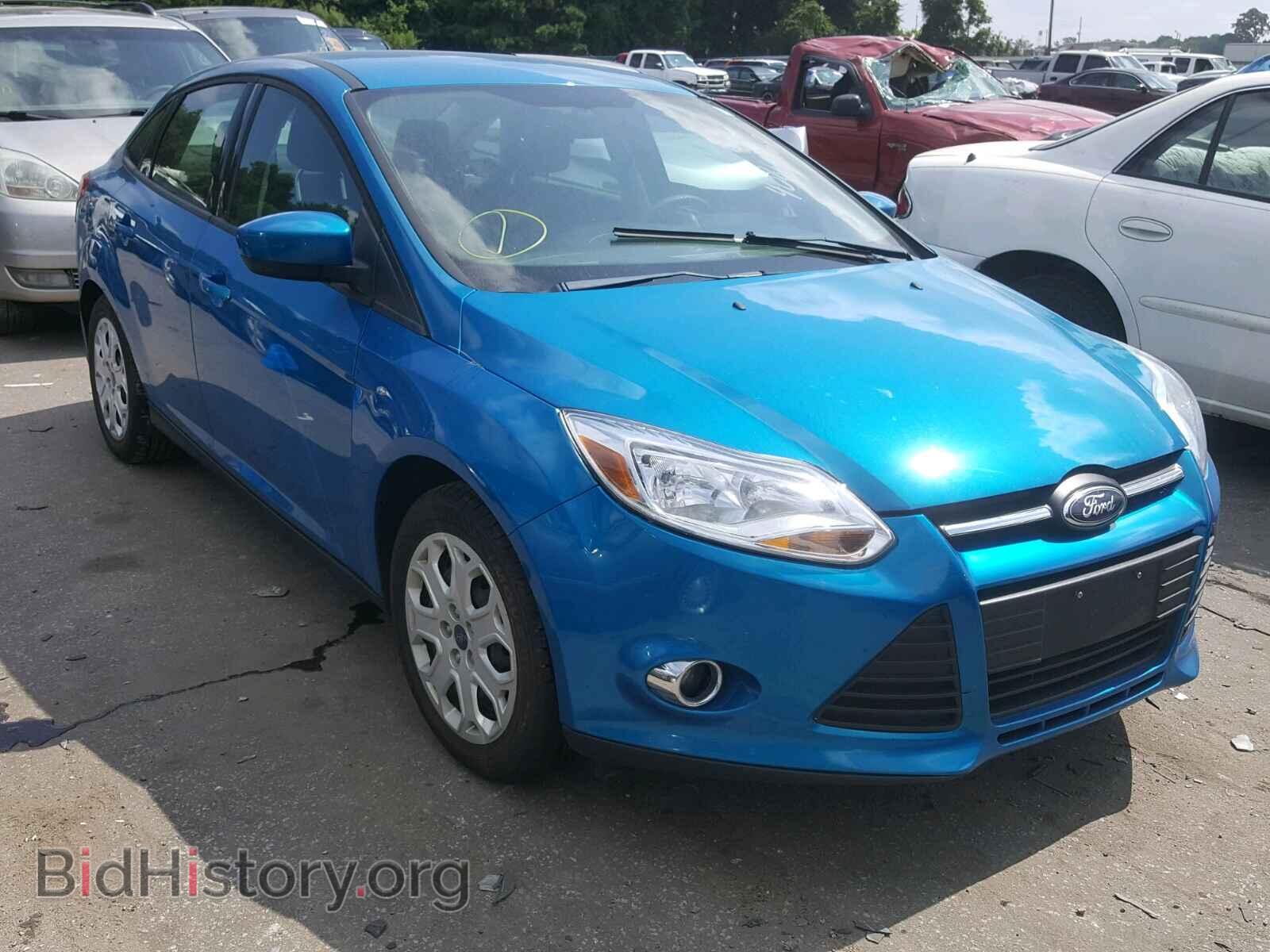 2012 Ford FOCUS Focus SE (VIN 1FAHP3F21CL266029) — photo 1 of 10, Copart, damage: rear end
