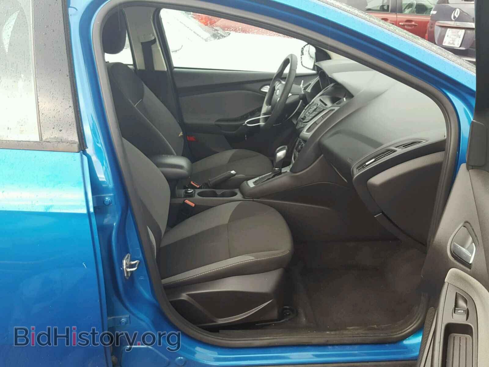 2012 Ford FOCUS (VIN 1FAHP3F21CL266029) — photo 5 of 10