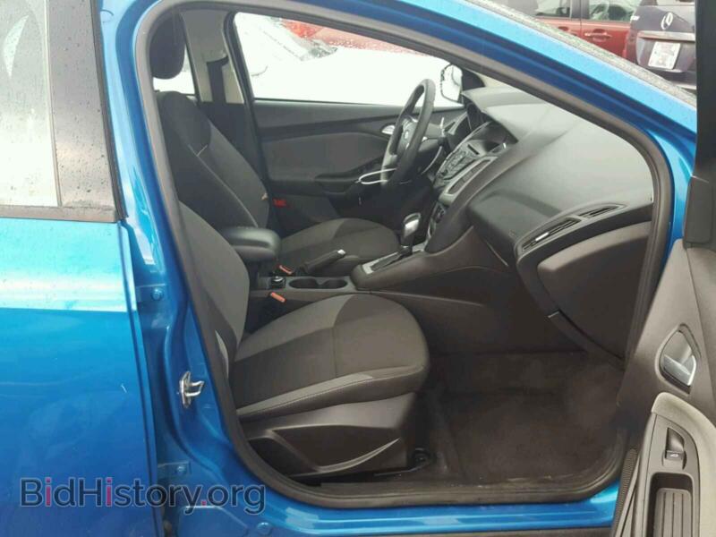 2012 Ford FOCUS (VIN 1FAHP3F21CL266029) — photo 5 of 10