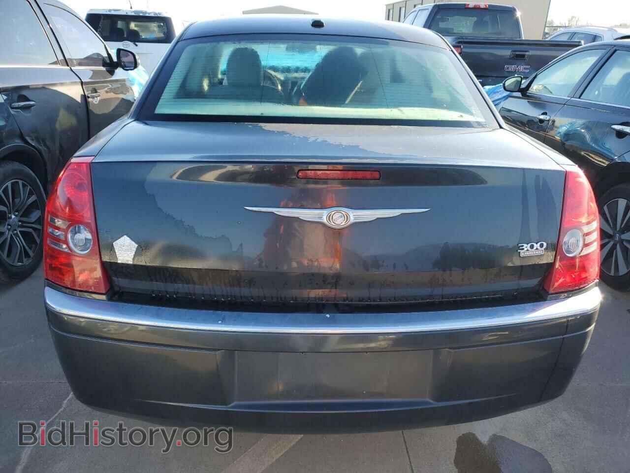 2010 CHRYSLER 300 - VIN: 2C3CA3CV2AH162961 - Фото 6