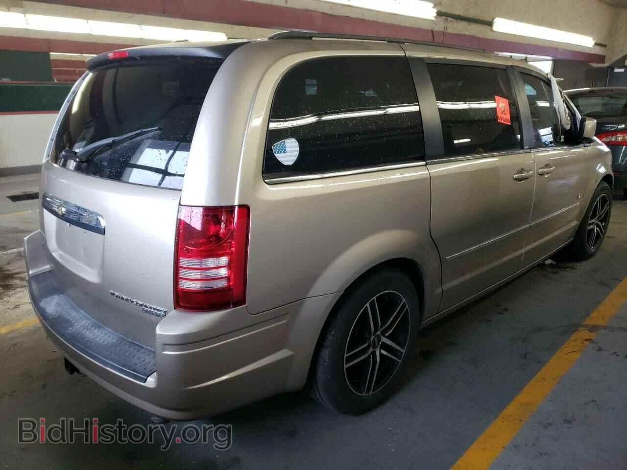 2009 CHRYSLER MINIVAN - VIN: 2A8HR54X79R655135 - Фото 3