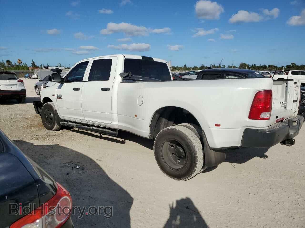 2016 RAM 3500 - VIN: 3C63RPGJ7GG243988 - Фото 2
