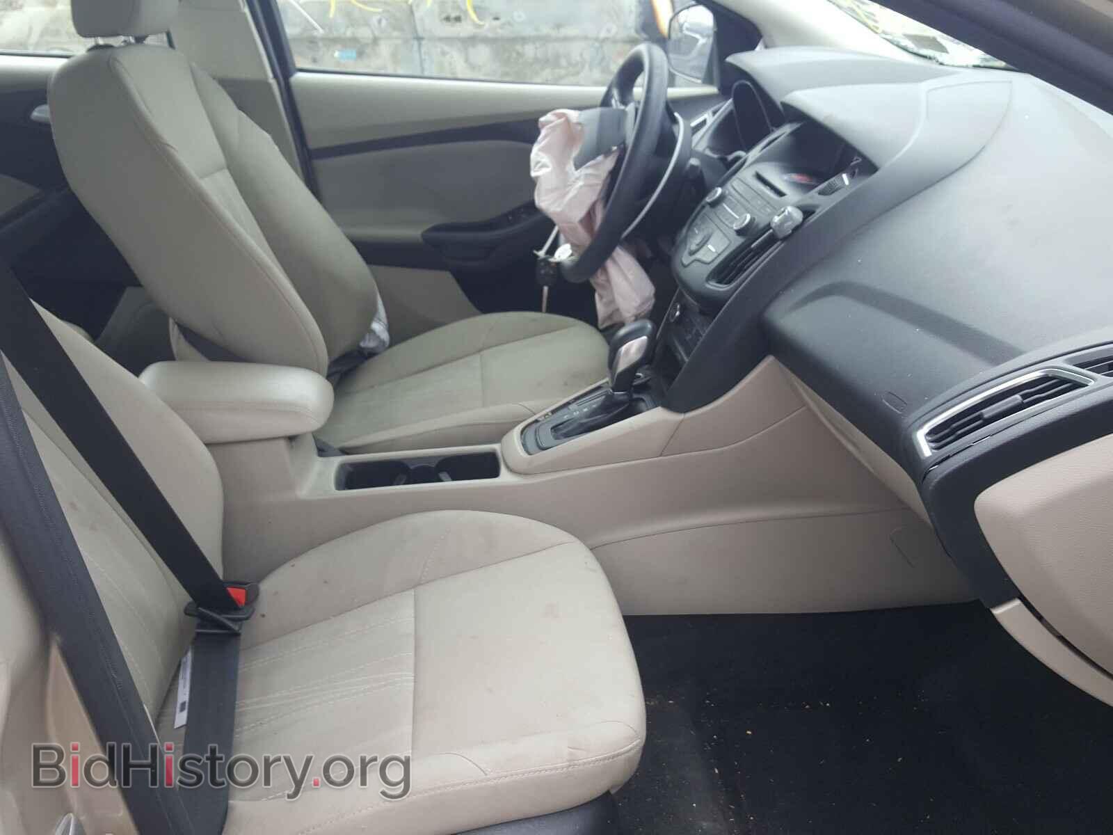 2017 FORD FOCUS - VIN: 1FADP3F22HL336093 - Photo 5