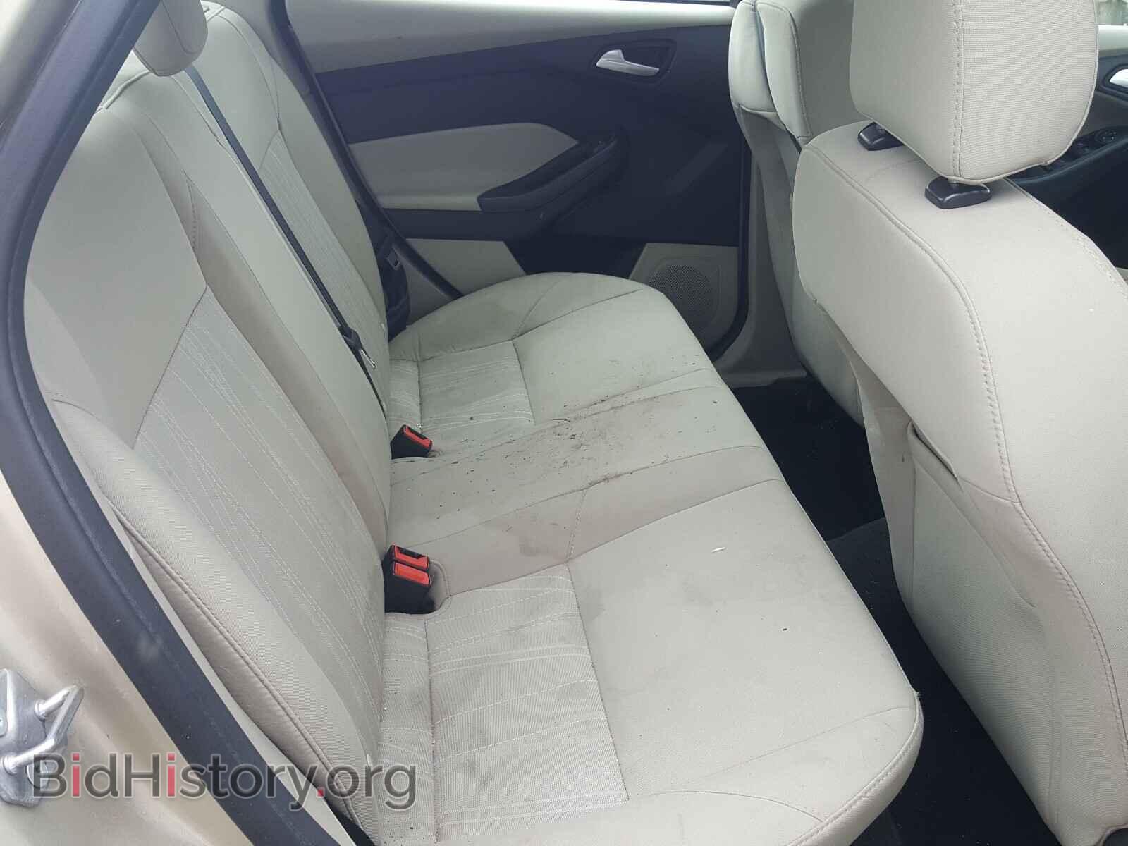 2017 FORD FOCUS - VIN: 1FADP3F22HL336093 - Photo 6