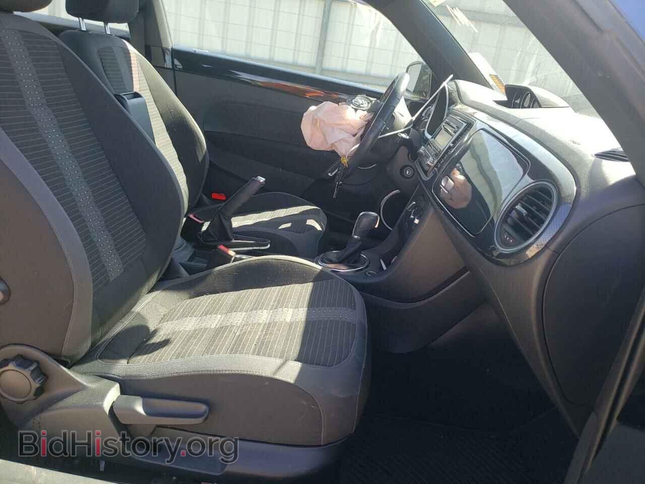 2013 VOLKSWAGEN BEETLE - VIN: 3VWVA7AT7DM620607 - Фото 5