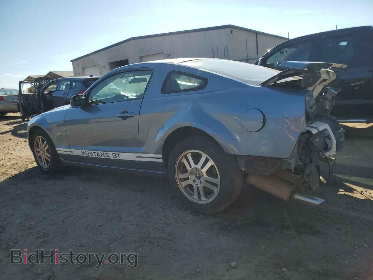2006 FORD MUSTANG - VIN: 1ZVFT82H365130690 - Фото 2
