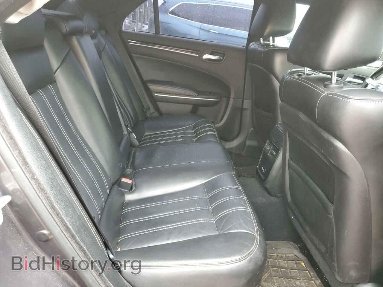 2019 CHRYSLER 300 - VIN: 2C3CCAGG0KH586263 - Фото 10