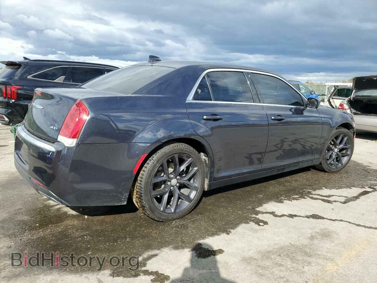 2019 CHRYSLER 300 - VIN: 2C3CCAAG7KH500309 - Фото 3
