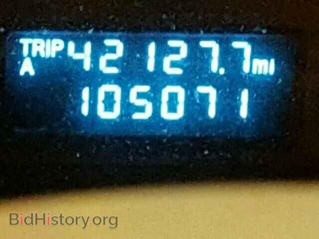 2011 MAZDA TRIBUTE - VIN: 4F2CY9C70BKM01302 - Photo 8
