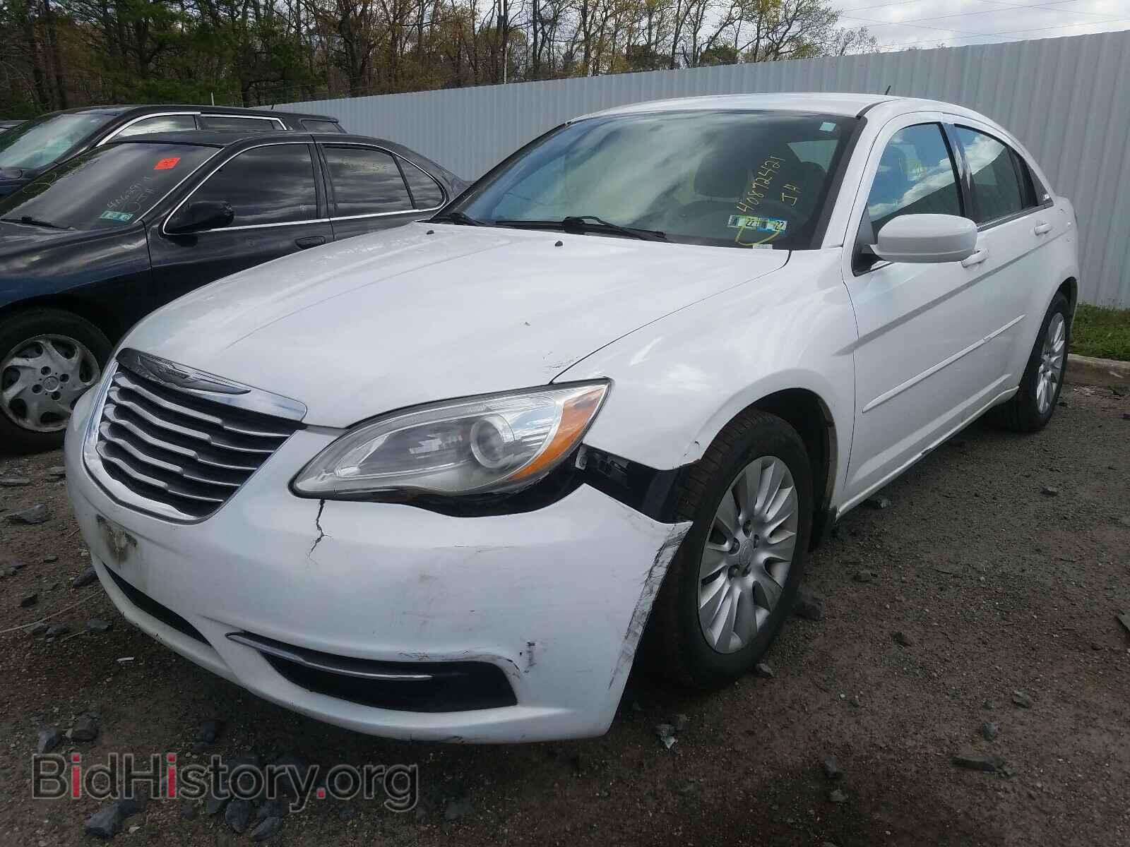 2012 CHRYSLER 200 - VIN: 1C3CCBAB2CN317743 - Фото 2