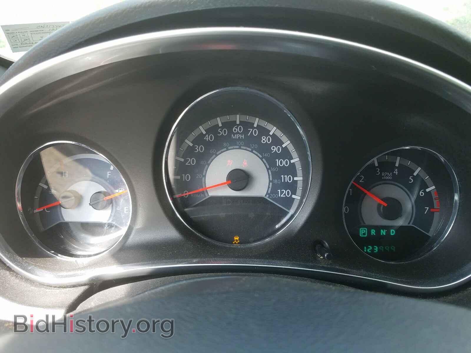 2012 CHRYSLER 200 - VIN: 1C3CCBAB2CN317743 - Фото 8