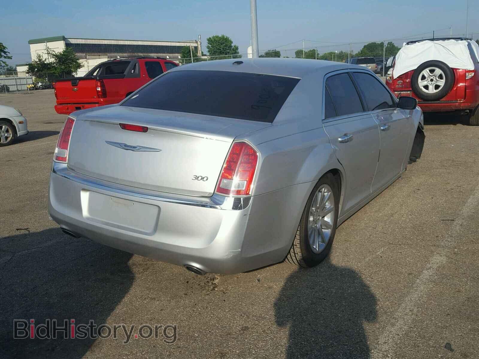 2012 CHRYSLER 300 - VIN: 2C3CCACG5CH307834 - Фото 4