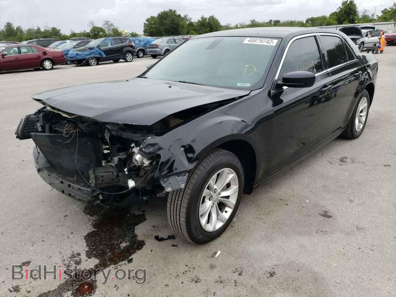 2015 CHRYSLER 300 - VIN: 2C3CCAAG7FH779637 - Фото 2